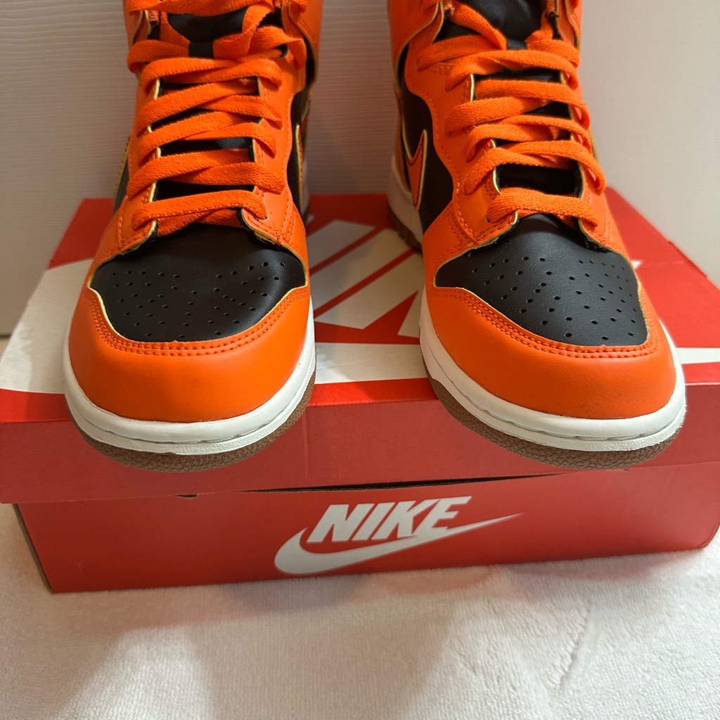 Nike Women’s (Sz 8.5) Or Youth (Sz 7) Orange And Black Sneakers. Brand New!